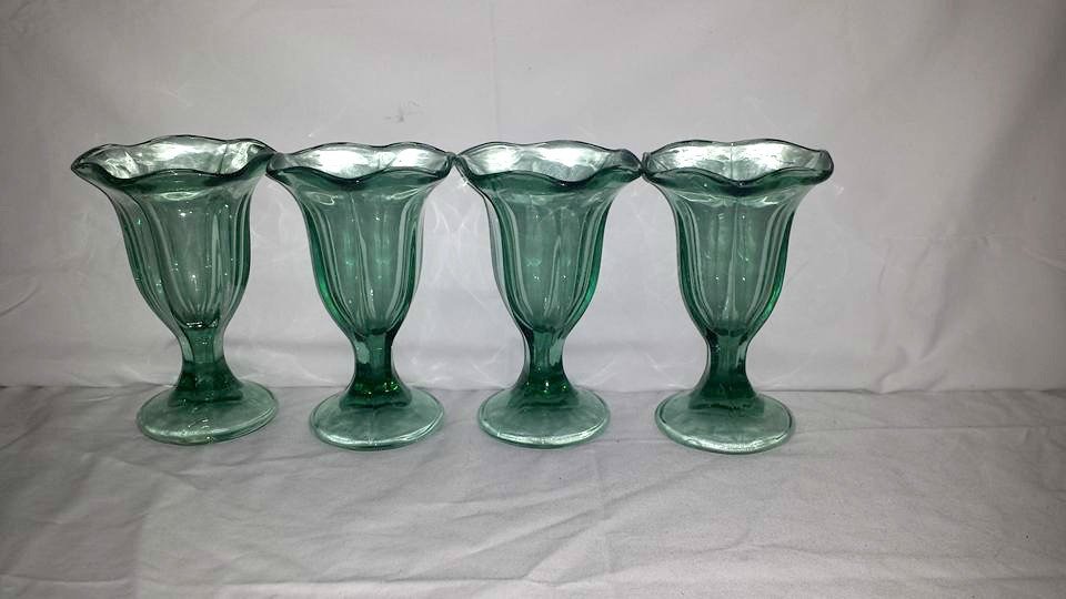 JunkYardBlonde's tweet photo. Anchor Hocking Teal Sundae Cups, Set of 4, Fountainware,Dessert D… https://t.co/Q0rCwFGVlQ #Gotvintage #Fountainware https://t.co/Wa0gUQ9EN3