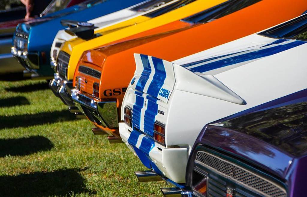 aussie_ford_m's tweet photo. A row of nice behinds. #aussiefordmuscle #fordcoupe #allaussie #sexy #cobra #gs #351 #351g… https://t.co/hWn16Zt3f7 https://t.co/e4EKLohe3Z