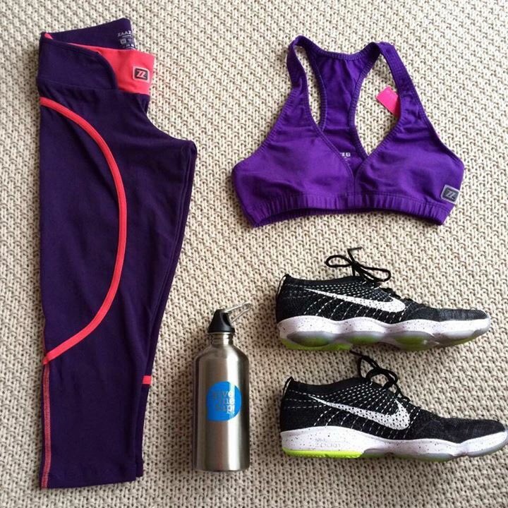 prettyactiveuk's tweet image. Treat yourself or pick up some Christmas gifts TONIGHT at the @TTLG_Fashion pop up boutique at Slug and Lettuce #didsbury from 6pm 🍾👟✨