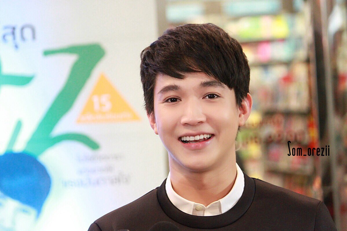 รูป @Ritz_TS6 งานเปิดตัวหนังสือ ทำทุกอย่างให้สุด Ritz ณ ร้านหนังสือ26/11/59 #ทําทุกอย่างให้สุดRitz m.facebook.com/som.orezii/alb…