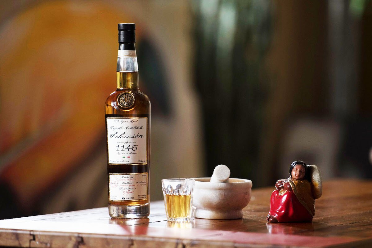 Añejo Tequila doesn't get much better than this. 
The Selección de 1146 Añejo Tequila.
 <a href="/ArteNOM/">Selección ArteNOM</a>
foodandliquor.co/seleccion-de-1…