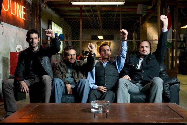 Mándenos foto de quién tenga los dvd de SIMULADORES en su casa