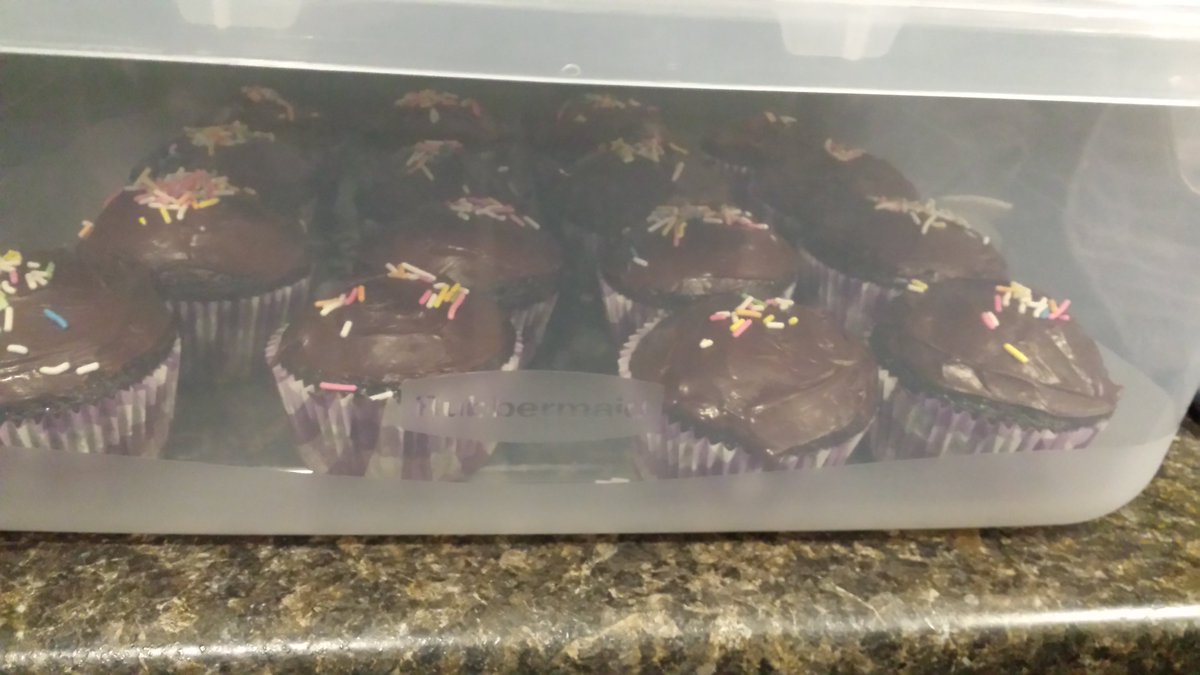 Jenn_Boot's tweet photo. #edcm341 come to speeches tomorrow and get one of these :) https://t.co/hcdfMOSND6
