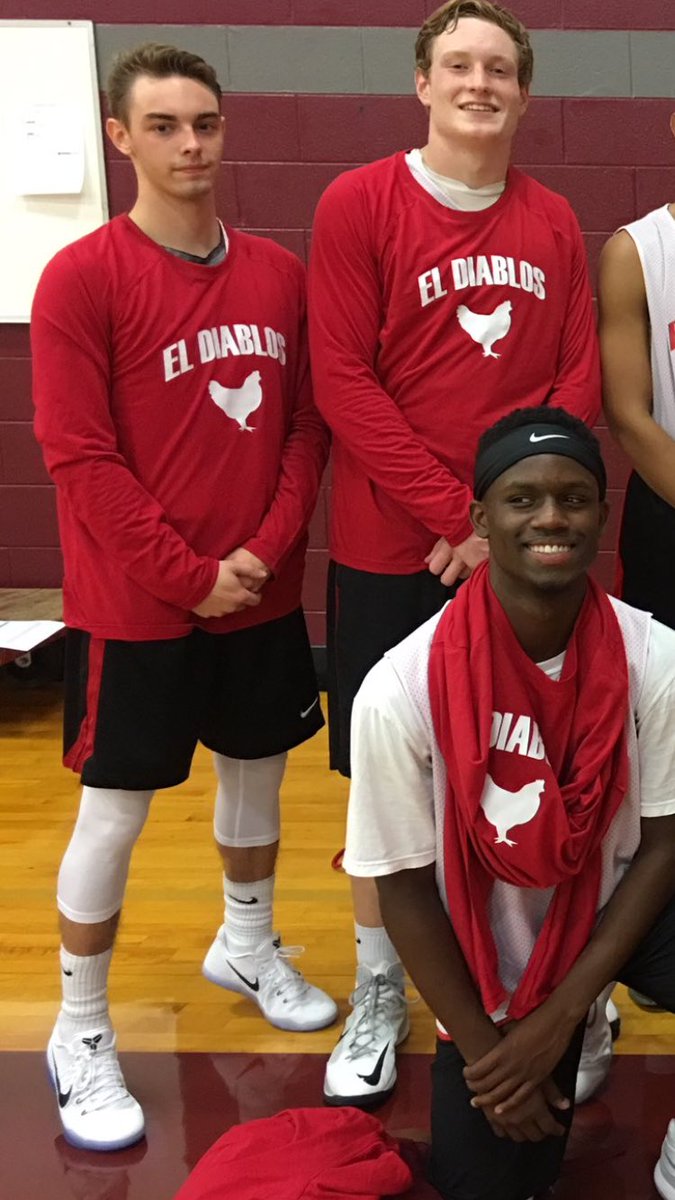 DnoneFTW's tweet photo. Fact: we are 0-4 
Fact: we will most likely lose to you guys 
Fact: this guy should stop trying so hard @ElDiablosBball https://t.co/LWbBEE4net