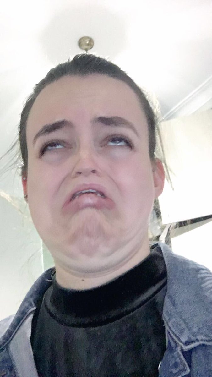 iamnotwaverly's tweet photo. mfw @BecPeacock doesn't follow me back on ig https://t.co/eaW1BBTEql