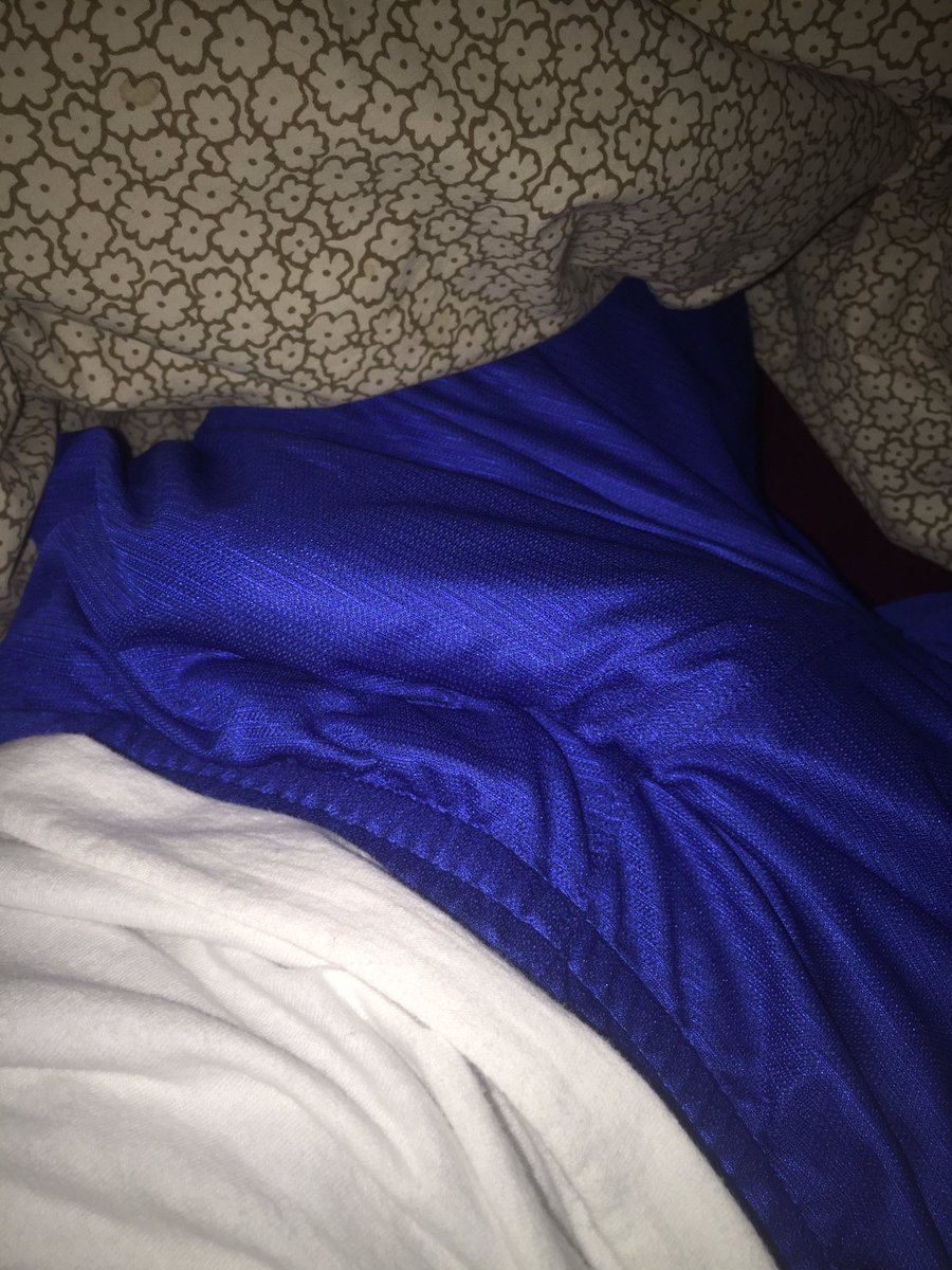 silkmagnet's tweet photo. Blue shorts challenge? Lol https://t.co/iF3vCYxkud