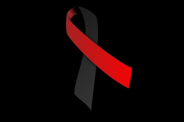 solhaberportalY's tweet photo. Komünist Parti: Tarikat yurtlarında çocuklar can veriyor, hepsinin hesabını soracağız!
https://t.co/cA6ZWUXZXk https://t.co/GNWzKC9qWA