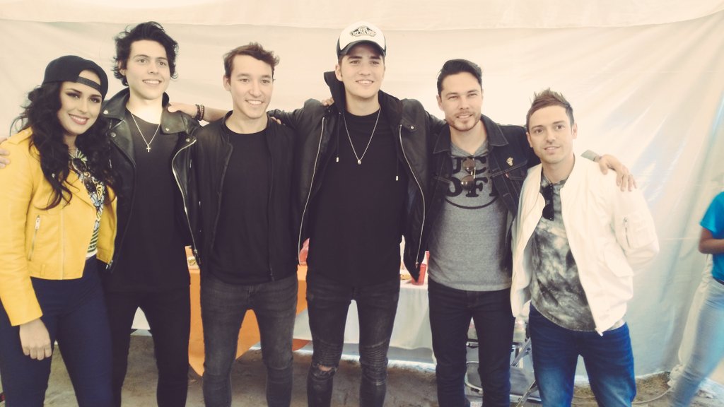 MonacoEnt's tweet photo. Resumen de hoy...#JuanSolo en #UNAM y @exapue y que se junta el talento #Lucah #JohanSotelo #Domenika #Peewee https://t.co/Q4IQJT8DVy