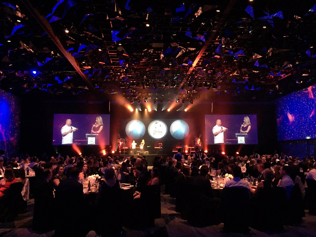 Welcome to the #EEAA2016Awards Host <a href="/MaeveFoodSafari/">Maeve O'Meara</a> on stage with <a href="/ICCSyd/">ICC Sydney</a> executive chef <a href="/tonydpanetta/">Tony Panetta</a>