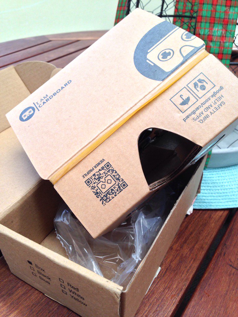 david_bald's tweet photo. My new #VR goggles arrived today! #iamcardboard https://t.co/eKvBsRraHw
