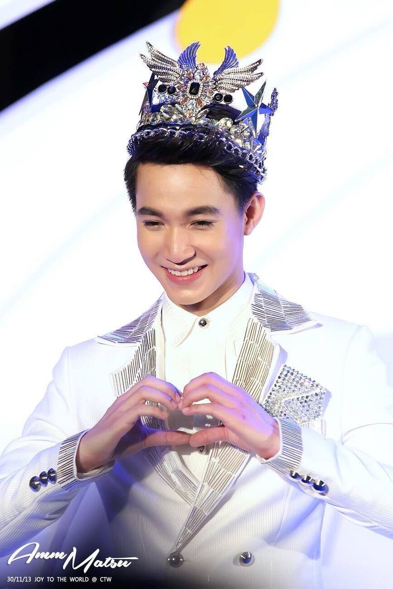 ritzthestar_fc's tweet photo. วันนี้ครบรอบเจ้าชายริท&amp;เจ้าหญิงคิมเบอร์รี่ งานเปิดไฟต้นคริสมาสต์@ centralworld (1) 
#ขอบคุณเจ้าของรูปนะค้าบ💚 https://t.co/mJoe9uwC3E
