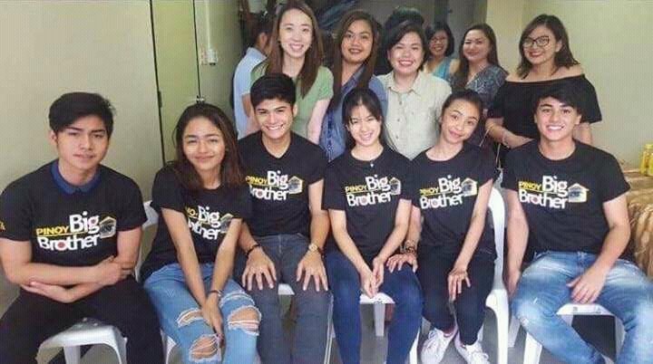 NewsMayward's tweet photo. News
"Mayward together with Yong, Christian, Kisses and Vivoree." 
#WelcomeBackMAYWARD https://t.co/NcPxiZCBAH