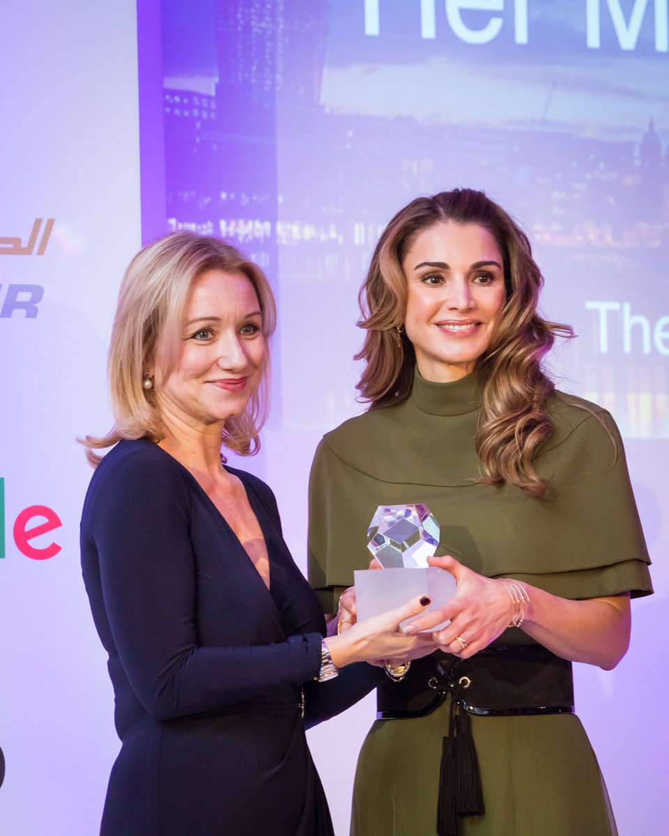 QueenRania's tweet photo. A great honor to receive the @FPALondon’s Humanitarian Award! I dedicate it to the greatest humanitarians I know: the men &amp; women of #Jordan https://t.co/lYCaoL1pAc
