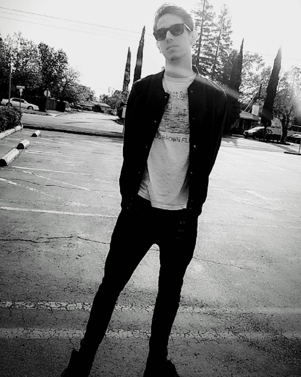 SpenceyBCS's tweet photo. Am I edgy yet? https://t.co/3GEH8wMX89