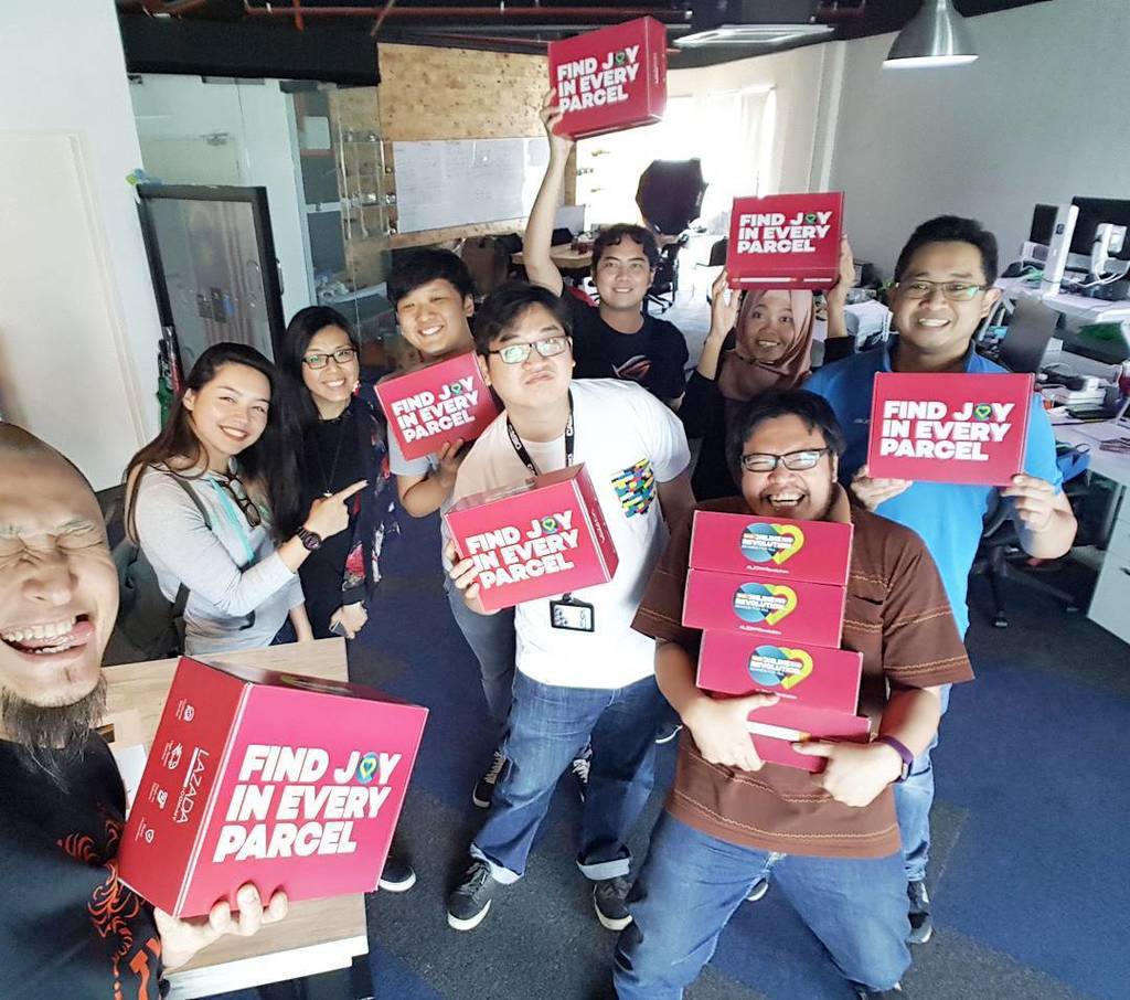 vernieman's tweet image. #TeamMindBlow X #Text100 X #LazadaMY ift.tt/2fBL8Zf