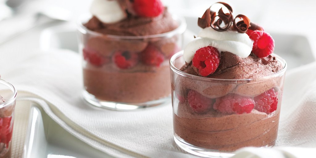 Obilježi #NationalMousseDay slatkom porcijom omiljenog okusa
#yummy #Foodies #chocolate #fruits #wednesdaymotivation #tasty #loveit #YES