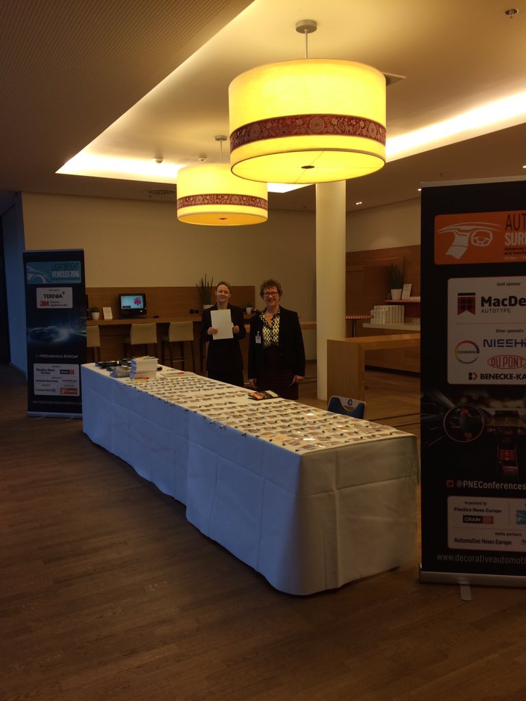 LucyQueenan136's tweet photo. Plastic News Europe team ready for the conferences #AS16Conf #LV16Conf https://t.co/FTtL9NhJY4