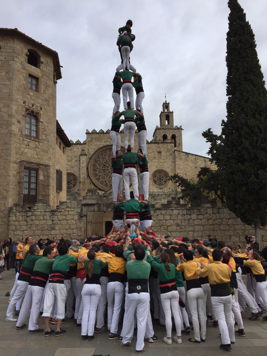 nuvol_com's tweet photo. I @NuvolaPodcast torna per parlar del món casteller https://t.co/IxsJxYDcRO https://t.co/PYZHHcKNcu