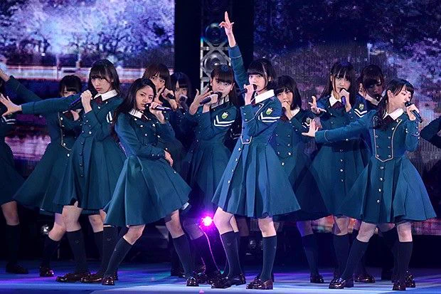 坂道グループのスカートの丈が綺麗すぎる秘密