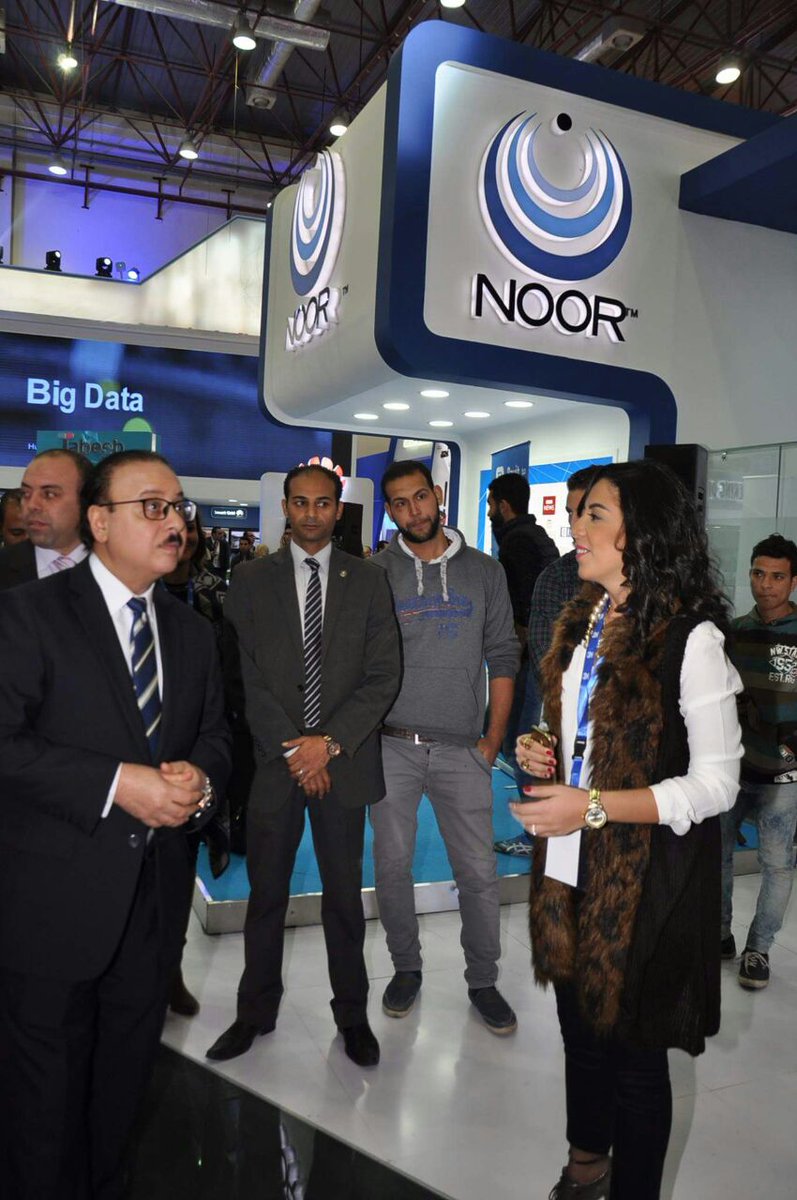 NOORADSL's tweet photo. شرفنا بزيارة جناح #نور_انترنت @cairoict وزير الاتصالات ياسر القاضي حيث استمع باهتمام لشرح مهندسينا عن احدث اصدارات نور
#CairoICT2016 https://t.co/INOv0hCCzO