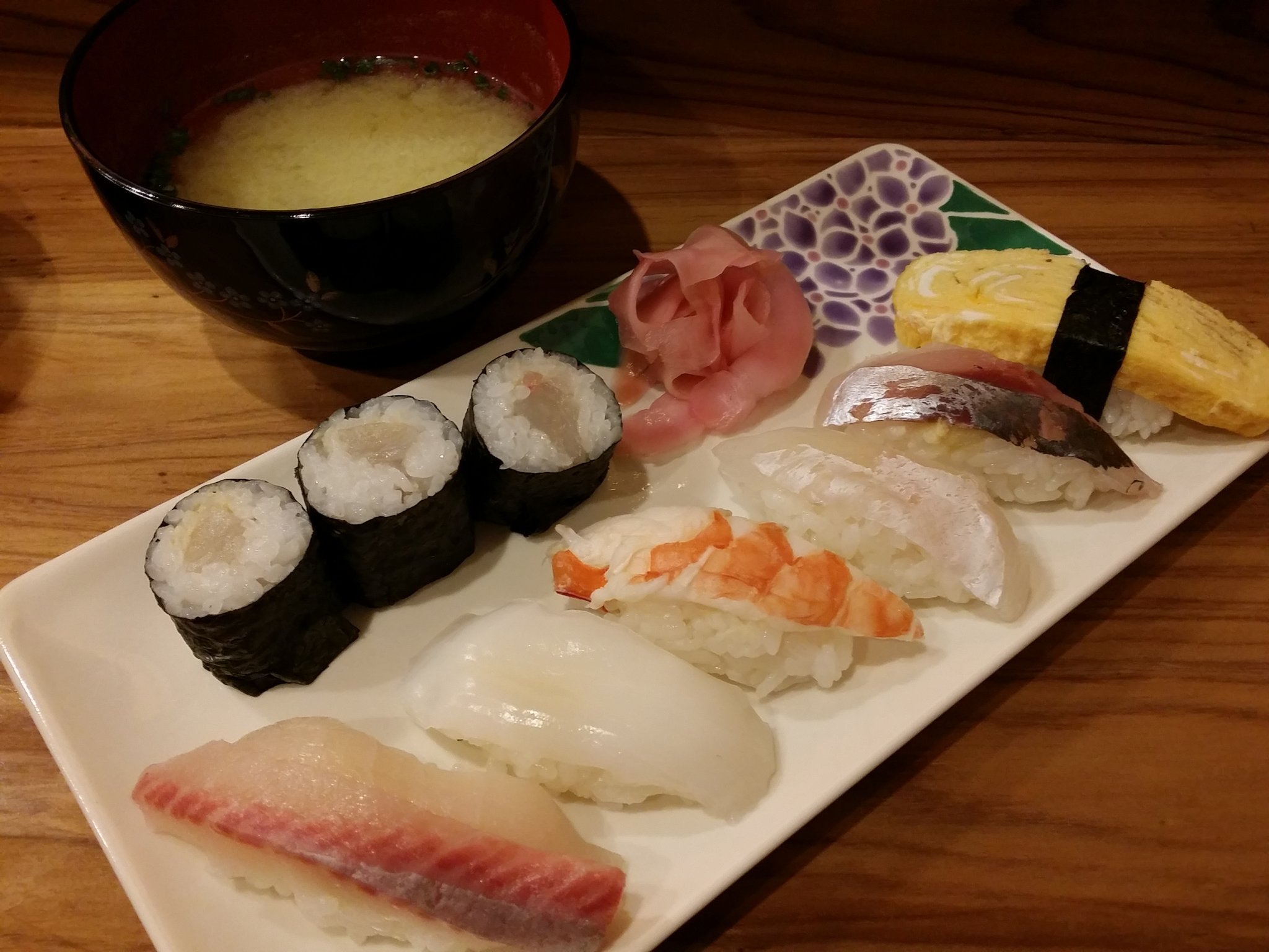 長崎まちねた En Twitter リーズナブルな寿司ランチ 鮨そのだ 長崎市浜町に７月オープンした 鮨そのだ さんでは とってもおトクな 寿司ランチを提供しています お寿司屋さんのカウンターで 安心価格でいただけますよ 詳しく T Co