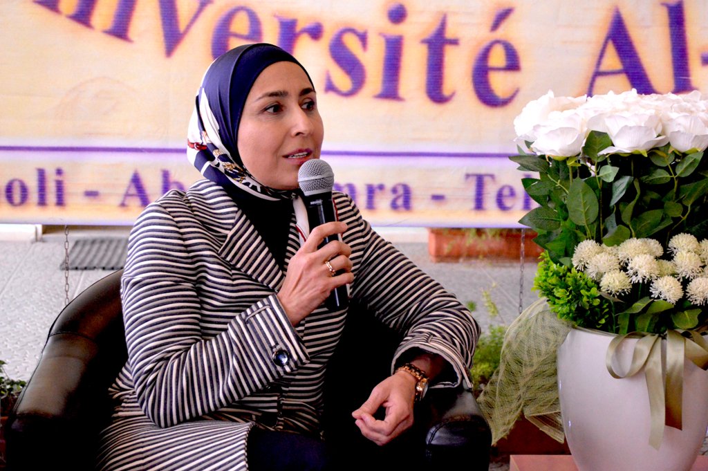افتتاح اللقاء التفاعلي هذا العام لمنتدى الجنان الفكري مع رئيس الجامعة أ.د. بسام بركة، وندوة بعنوان "الاتصال والتواصل والتكنولوجيا الحديثة"
