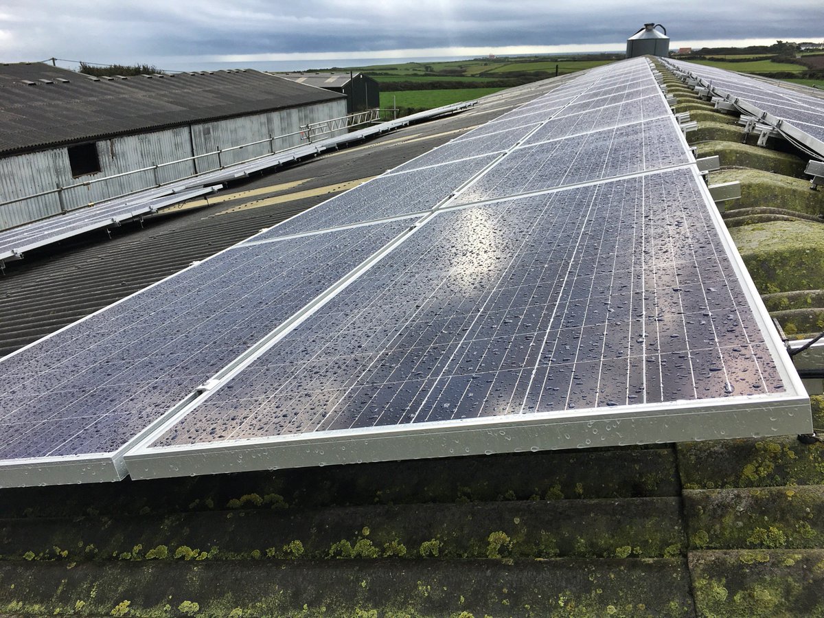 GreenGenUK's tweet photo. A 50kW #solar #PV install in West Cornwall. The system supplies energy for the farm's day-to-day consumption.

https://t.co/fZgfvhaoFA https://t.co/QpcmG3hIiV