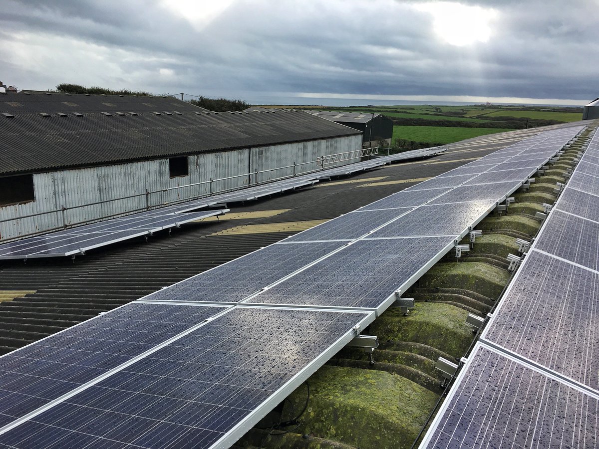 GreenGenUK's tweet photo. A 50kW #solar #PV install in West Cornwall. The system supplies energy for the farm's day-to-day consumption.

https://t.co/fZgfvhaoFA https://t.co/QpcmG3hIiV