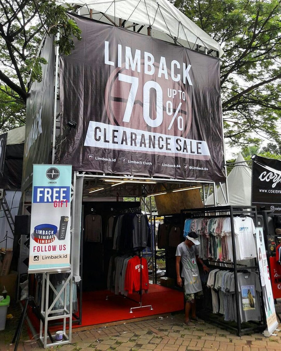 Jakcloth year end sale,  blue area no. 42 &amp; yellow area no. 55. #jakcloth2016 #jakcloth