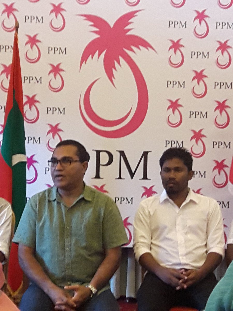 EenInoo's tweet photo. PPM candidate Ali Hanyx Male ga dhiri Ulhuvva Feydhoo baeh beyfulhunna bahdhal kurun
#PPMPrimary #voteBokka โโ 2017 https://t.co/U7gg7MIvM6