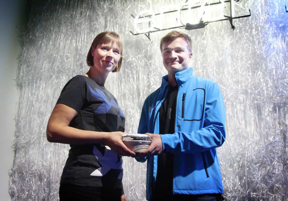 woltapp's tweet image. #slush16 right now: @woltapp CEO @MikiKuusi just delivered a meal of smoked salmon to the newly-elected Estonian president @KerstiKaljulaid!