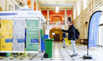 ozlem_fr's tweet photo. La Cité et sa lutte contre le gaspillage alimentaire @Figaro_Etudiant @sophiedetarle @ciup_fr #SERD2016 #ecologie https://t.co/wP1VsOHfLD https://t.co/6LHWEGyuJr