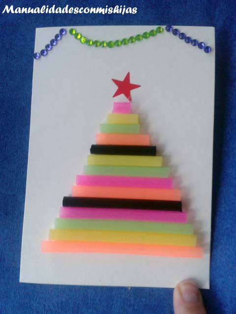 Manualidadhijas's tweet photo. Tarjeta de #navidad de un pino hecho con pajitas coloridas #manualidadesinfantiles
https://t.co/0dmj6XqPFG https://t.co/lGdd1MXKBS