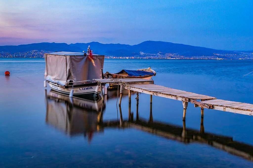 İnstagram'da en güzel #izmir fotoğrafları için takip => instagram.com/izmirliysenbuy… Fotoğraf 📷 sahibi <a href="/0zturkmenn/">0zturkmen</a> -  M…