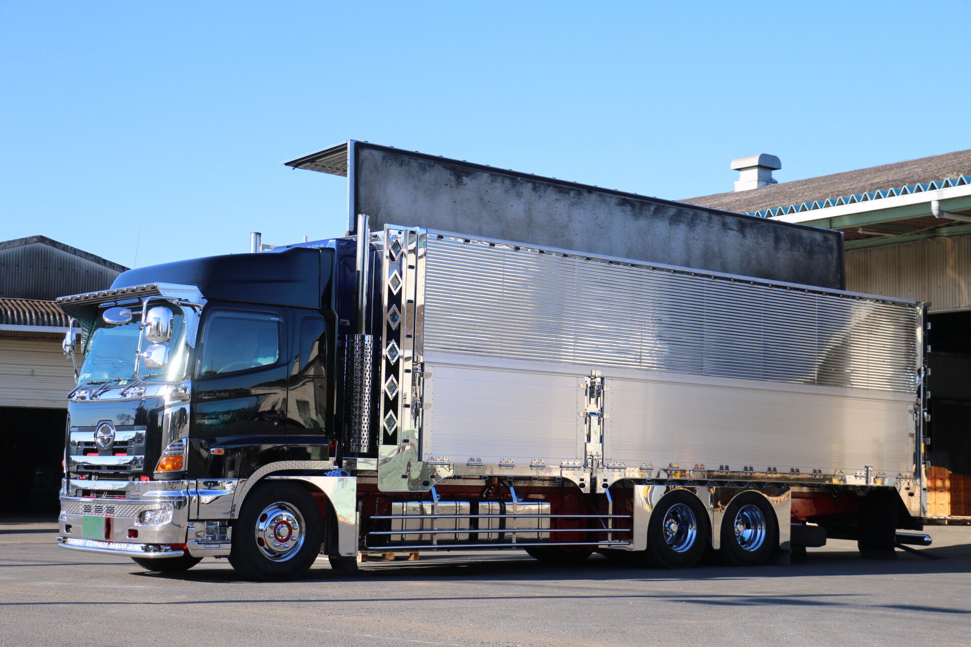 デコトラ バスフェンダー左右 4トン