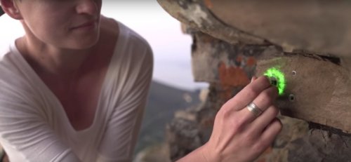 .<a href="/BateleurBand/">Bateleur</a>'s latest release can be streamed from a rock, you just need to go find it indieshuffle.com/news/bateleur-…