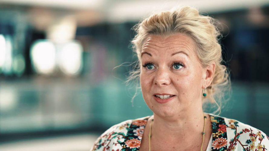 EerikMikkola's tweet photo. "We don't #design #workplace s for companies. We design them for #people." @ArjaLiisa #Workplace2016 #p2p https://t.co/r0XpefevFi https://t.co/jMiNbDOQAR