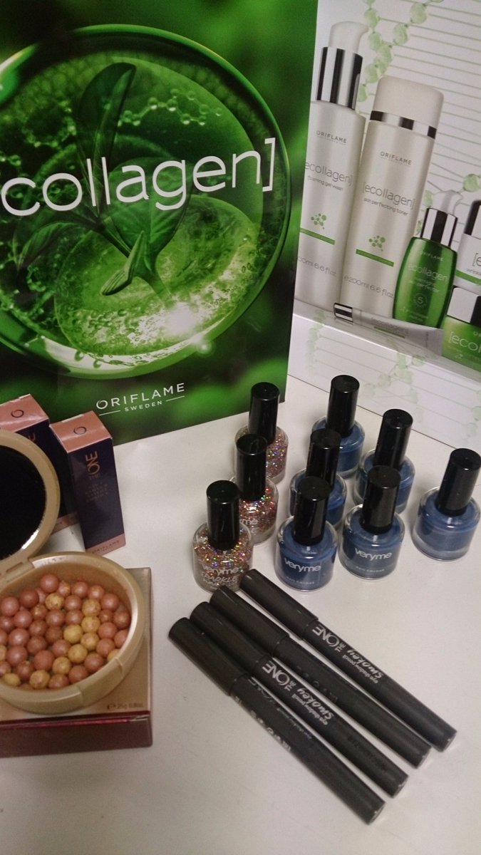 ¡Gracias <a href="/OriflameEs/">Oriflame España</a> por esta donación de producto para nuestra sesión de imagen personal para mamás en situación de dificultad social!