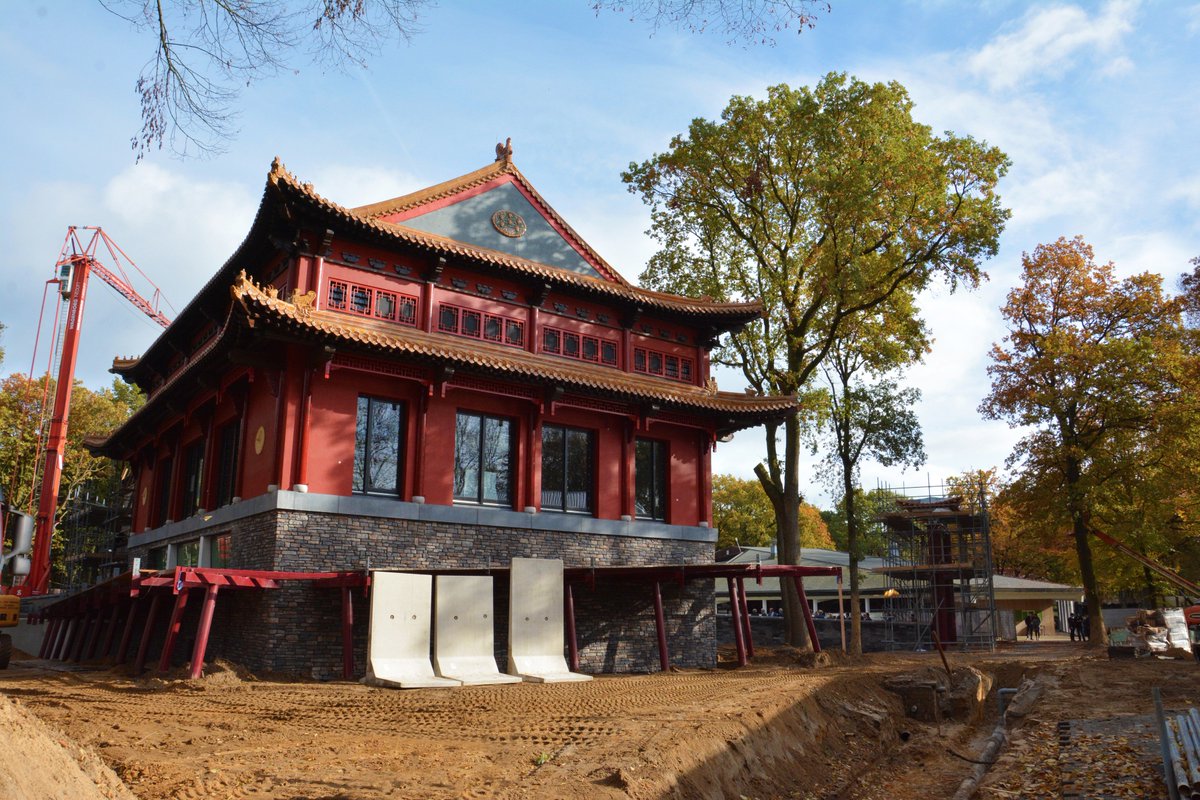 Strikolith's tweet photo. PANDASIA OUWENHANDS DIERENPARK RHENEN
#Strikotherm gevelisolatiesysteem #COMFORT, schuurpleister silicaat 0,5mm en #Strikolith #Supercoat. https://t.co/6bftRi8px1