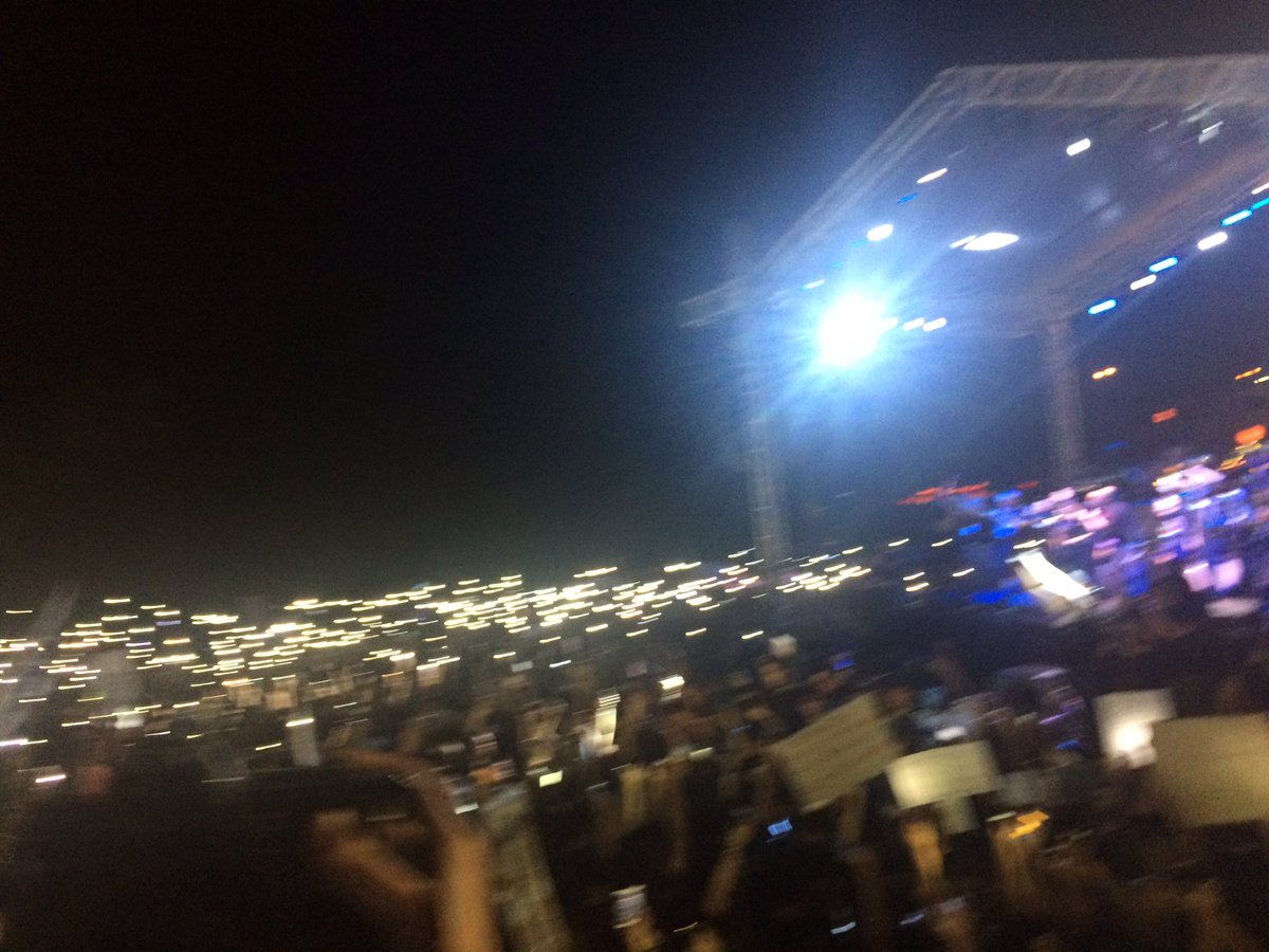 iammarlonramos's tweet photo. hear the people sing!see the people rise up! #MarcosNOTaHero https://t.co/lsMmBFDNWb