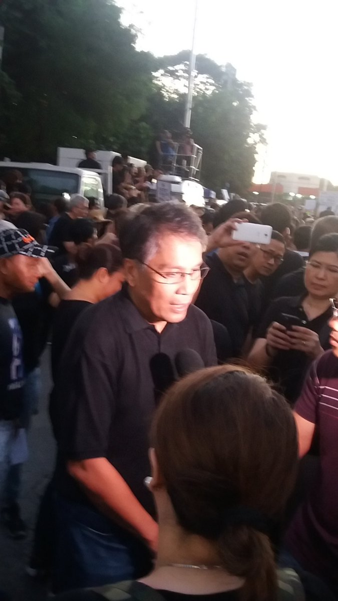 Pulitika2010's tweet photo. Great to see @MARoxas here! Woot! #PPM #MarcosNOTaHero https://t.co/Ge8texJ7h4