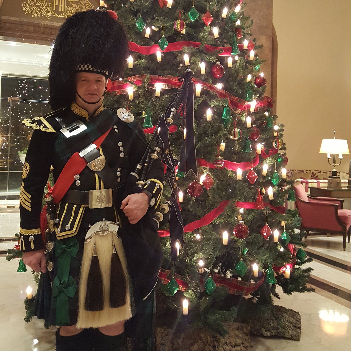 PipingThistle's tweet photo. Had a fantastic weekend at The Palacio Hotel Estoril. They always have a stunning Christmas  tree!  @palacioestoril https://t.co/Y6ht9a1JxR