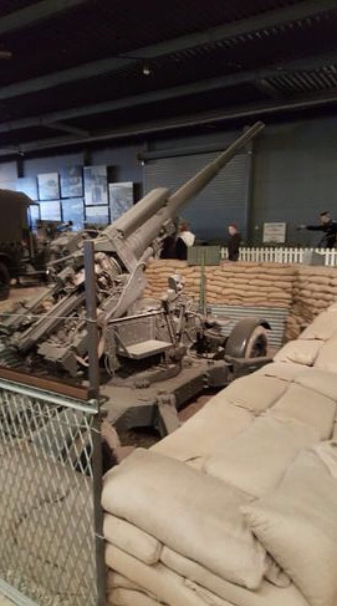 Year 6's trip to Duxford Museum
25/11/16