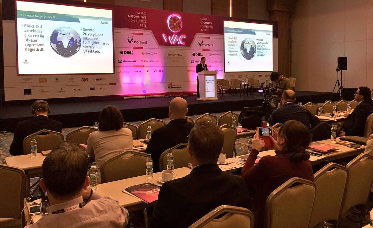 isbakas's tweet photo. Dünya Otomotiv Konferansı'nda Genel Müdürümüz @MuhammedALYURUK "Akıllı Şehirler için Akıllı Araçlar" konulu sunum gerçekleştirdi. #wac2016 https://t.co/cT4nVKJVXe
