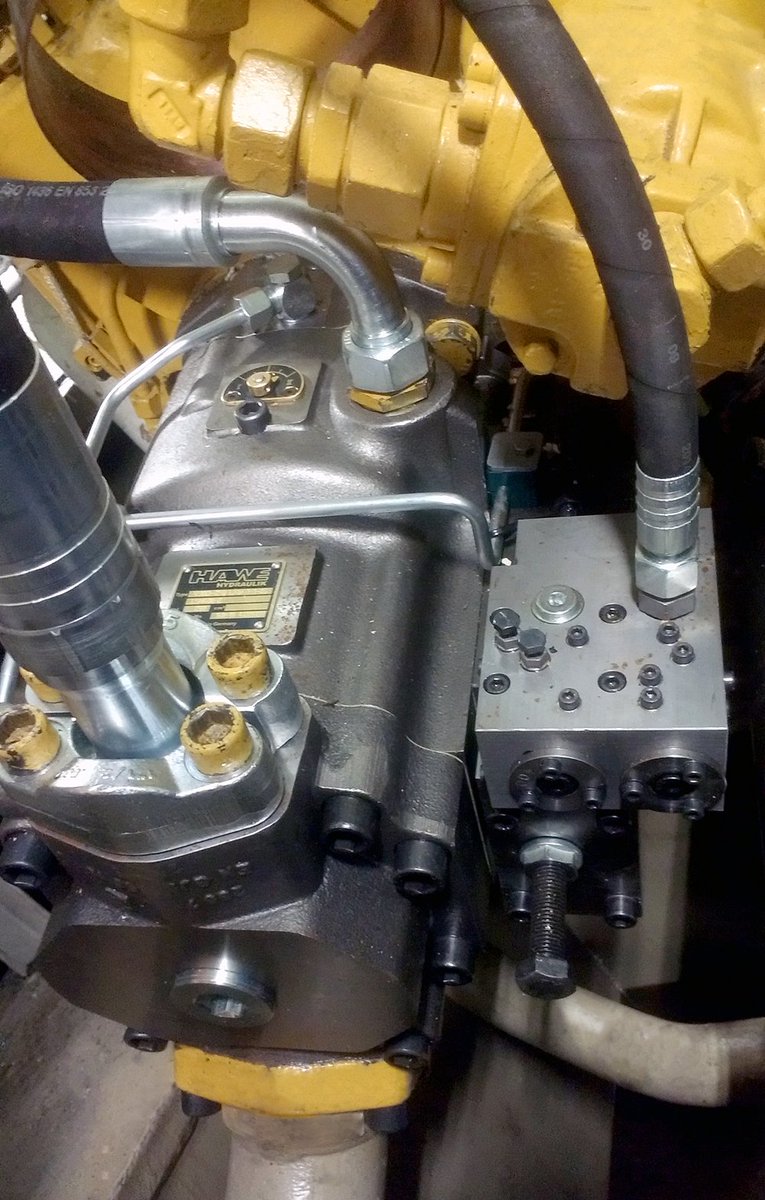 DGI_Corp's tweet photo. Our service team successfully completed the overhaul of a 250 kW hydraulic bowthruster installation. https://t.co/1NcsnJ62Lm https://t.co/4A6jGumxDK