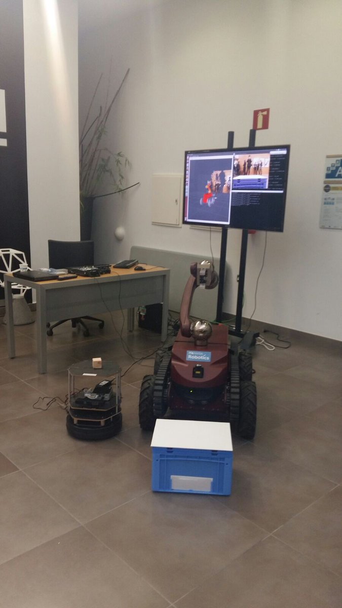 GobAragon's tweet photo. 60 empresas se dan cita en #ROB4ALL2016 en @ITAINNOVA para hablar de robótica: "Revolución en marcha" @Pilar_Alegria #InnovaAragón https://t.co/8XNVwAM2FW