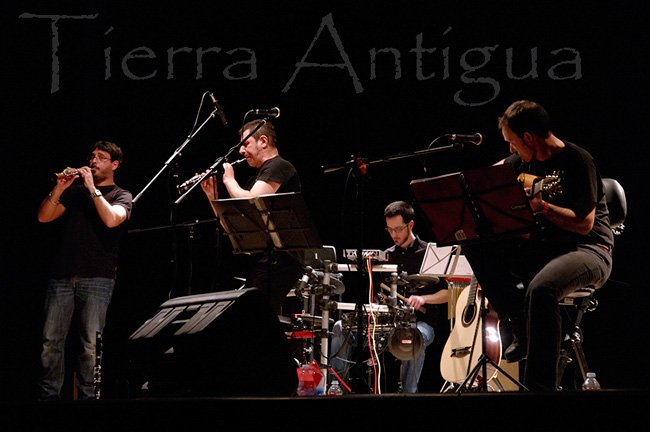 prensacuellar's tweet photo. El grupo Tierra Antigua publica su primer disco “Ramillete castellano” https://t.co/qFpfVdJoRY .@TierraAntigua1 @katxano @CulturaCuellar https://t.co/2tMGJPchWU