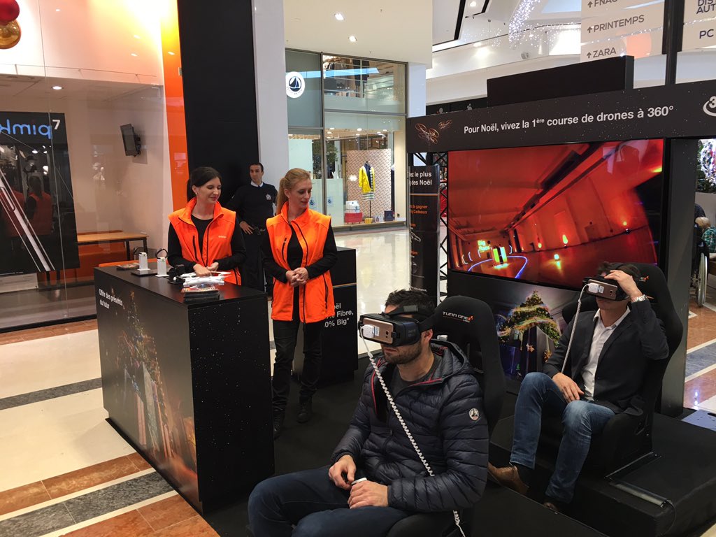 DUPREZFrancois's tweet photo. The Big Race à la Valentine, une animation objets connectés en synergie avec la boutique@stephpaillard @sebastienterme @MinaMaaref https://t.co/Gg5U9zyAtX