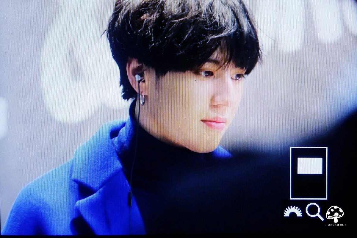 LetUseeMe's tweet photo. 161130  인천출국 #Yugyeom #유겸 #GOT7 https://t.co/mUrRJFBHyc