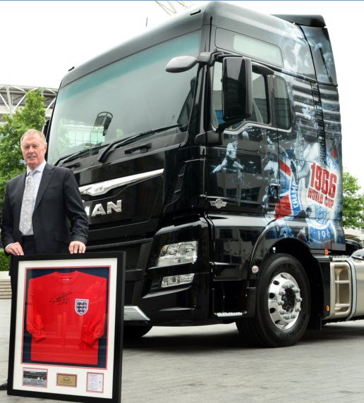 mantruckbusuk's tweet photo. RT &amp; follow to #win this #SirGeoffHurst signed shirt #MAN12days12shirts #competition #England #football #hattrick #WorldCup https://t.co/ljd8Nmp7Xa